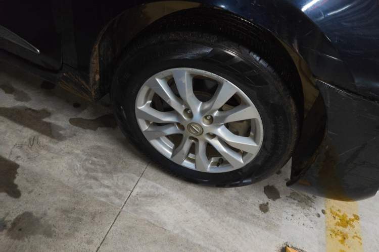 Used Nissan Teana 2013 2.0L XL Comfort Edition Right Front Wheel Hub