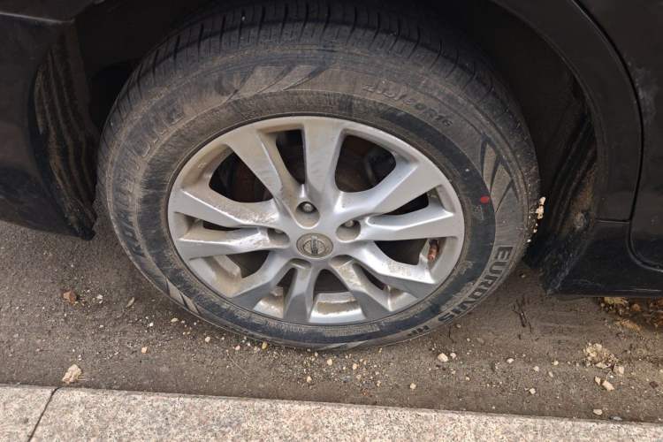 Used Nissan Teana 2013 2.0L XL Comfort Edition Right Front Wheel Hub