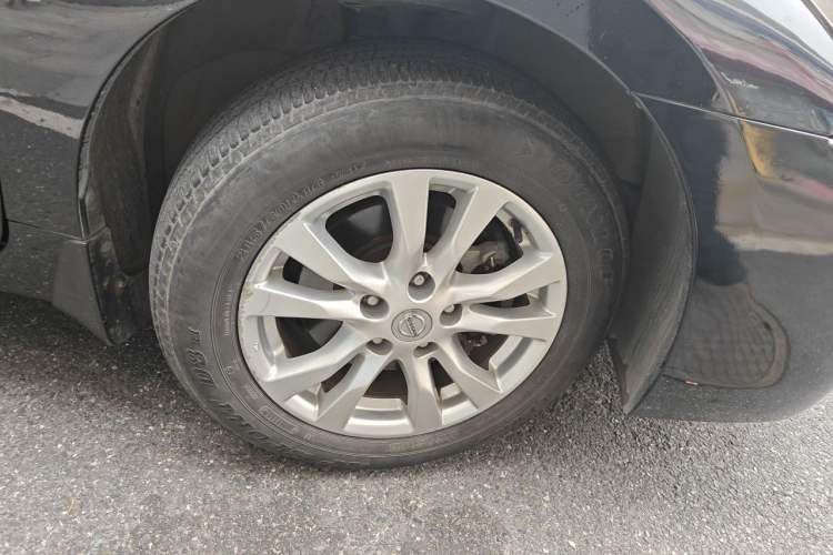 Used Nissan Teana 2013 2.0L XL Comfort Edition Right Front Wheel Hub