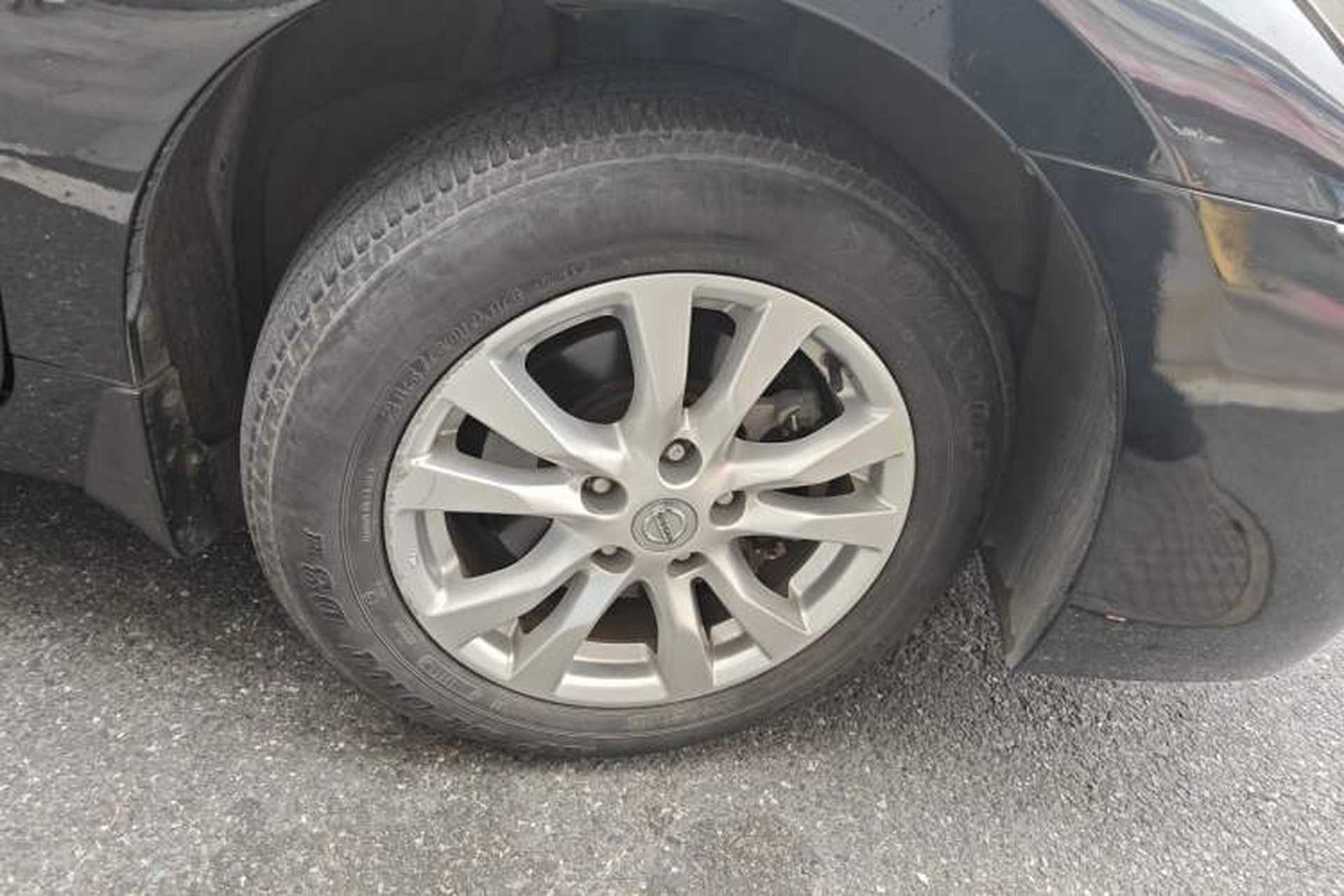 Used Nissan Teana 2013 2.0L XL Comfort Edition Right Front Wheel Hub