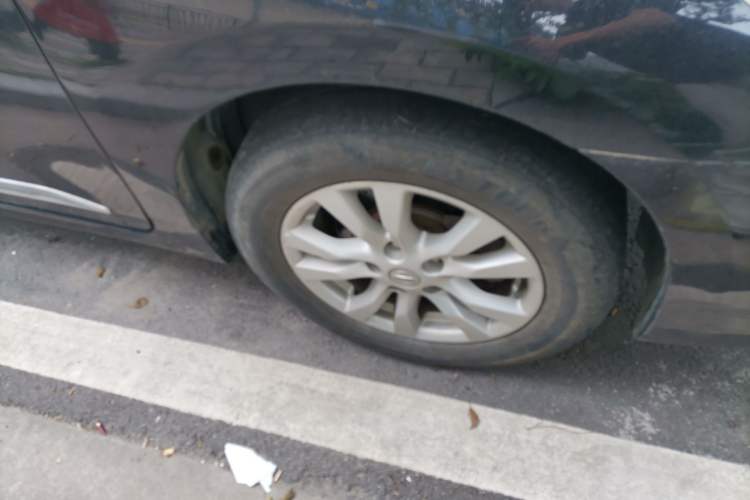 Used Nissan Teana 2013 2.0L XL Comfort Edition Right Front Wheel Hub