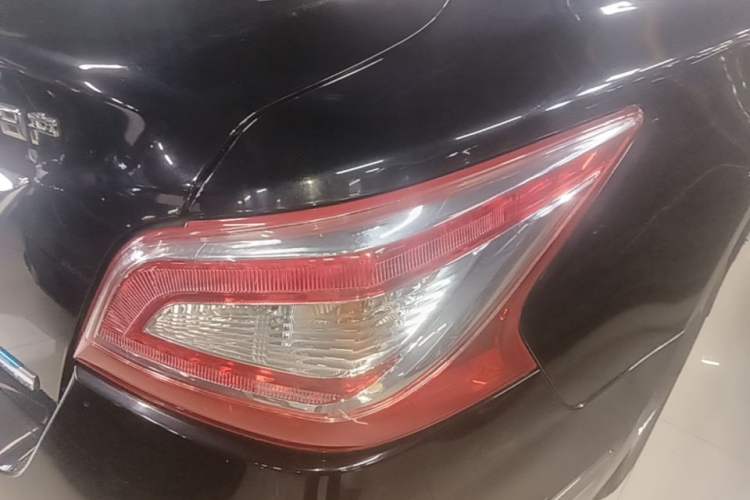Used Nissan Teana 2013 2.0L XL Comfort Edition Right Rear Taillight