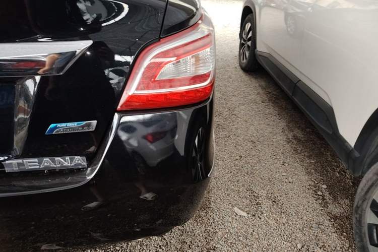 Used Nissan Teana 2013 2.0L XL Comfort Edition Right Rear Taillight