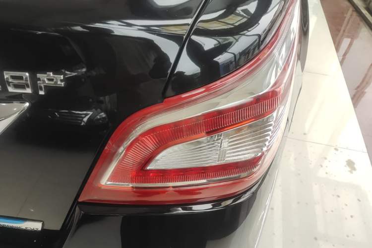 Used Nissan Teana 2013 2.0L XL Comfort Edition Right Rear Taillight