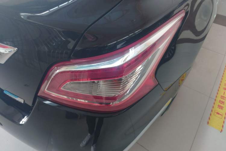 Used Nissan Teana 2013 2.0L XL Comfort Edition Right Rear Taillight