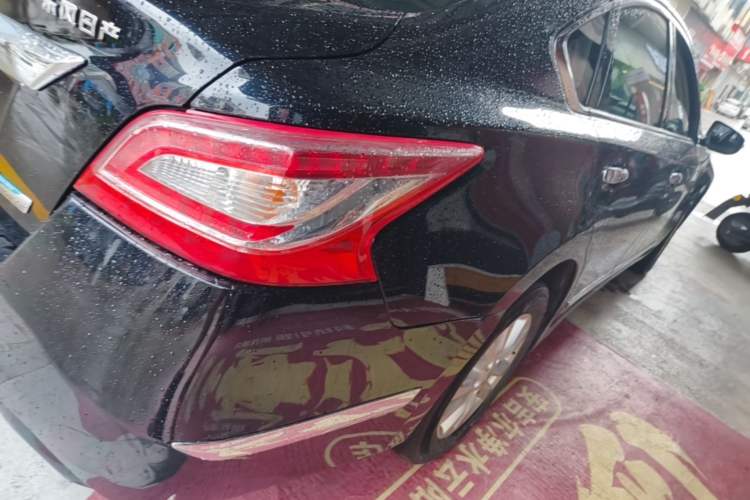 Used Nissan Teana 2013 2.0L XL Comfort Edition Right Rear Taillight