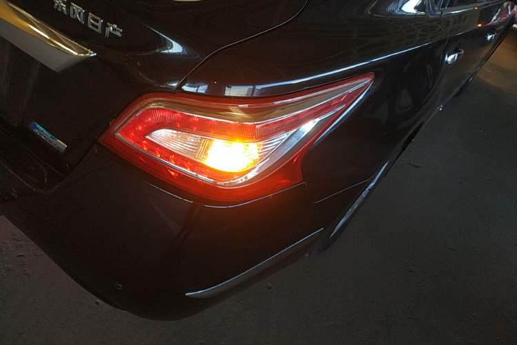 Used Nissan Teana 2013 2.0L XL Comfort Edition Right Rear Taillight