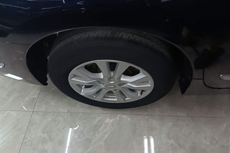 Used Nissan Teana 2013 2.0L XL Comfort Edition Right Rear Wheel Hub