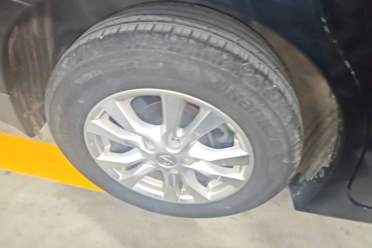 Used Nissan Teana 2013 2.0L XL Comfort Edition Right Rear Wheel Hub