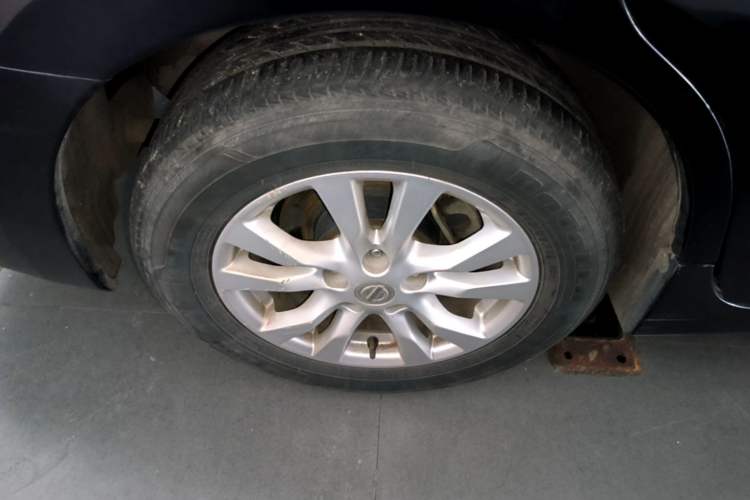 Used Nissan Teana 2013 2.0L XL Comfort Edition Right Rear Wheel Hub