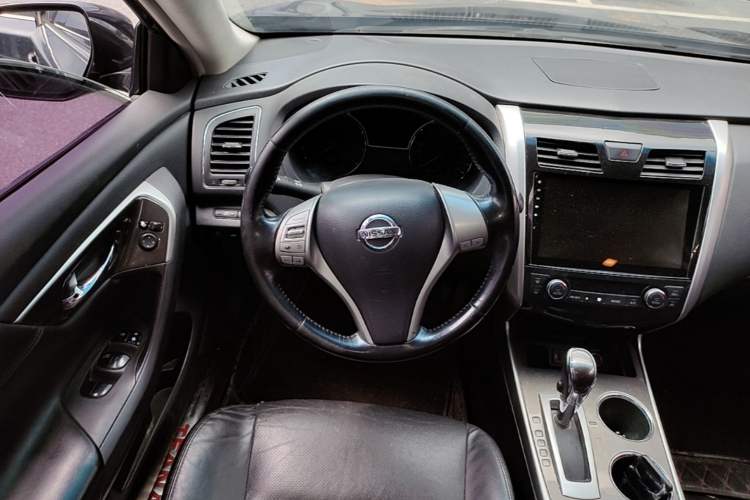 Used Nissan Teana 2013 2.0L XL Comfort Edition Steering Wheel