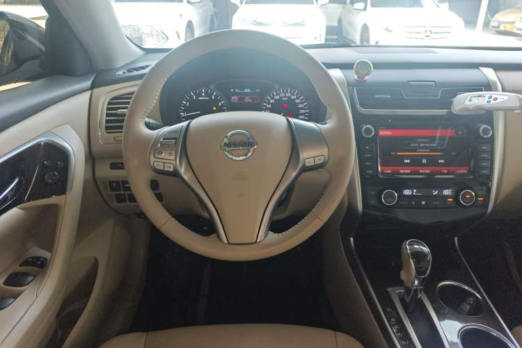Used Nissan Teana 2013 2.0L XL Comfort Edition Steering Wheel