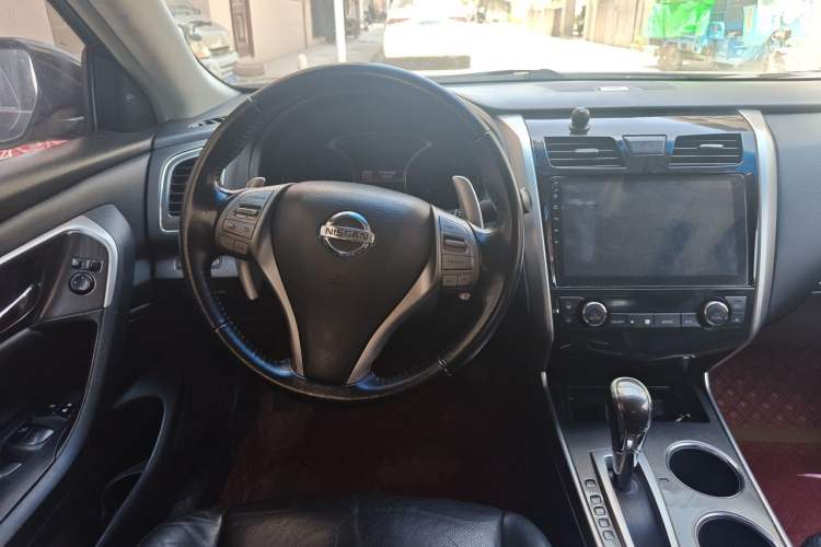 Used Nissan Teana 2013 2.5L XL-Upper NAVI Tech Deluxe Edition Steering Wheel