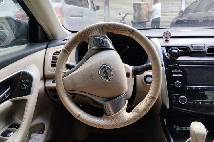 Used Nissan Teana 2013 2.0L XL Comfort Edition Steering Wheel