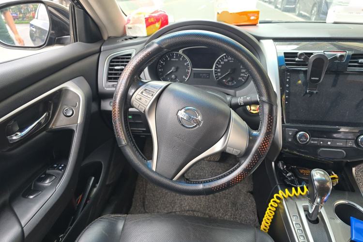 Used Nissan Teana 2013 2.0L XL Comfort Edition Steering Wheel