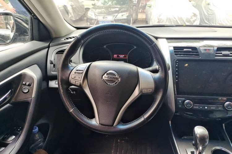 Used Nissan Teana 2013 2.0L XL Comfort Edition Steering Wheel