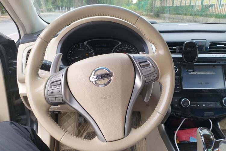 Used Nissan Teana 2013 2.5L XL-Upper NAVI Tech Deluxe Edition Steering Wheel