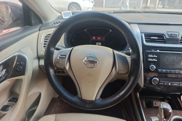 Used Nissan Teana 2013 2.0L XL Comfort Edition Steering Wheel