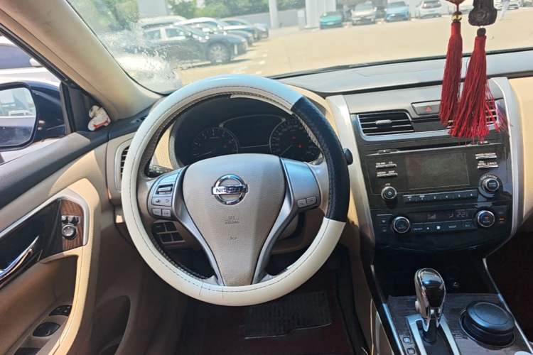 Used Nissan Teana 2013 2.0L XL Comfort Edition Steering Wheel