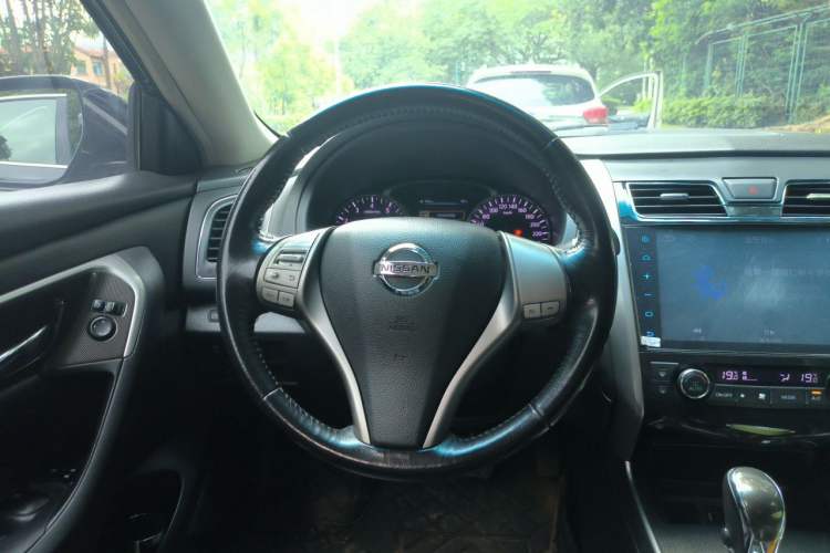 Used Nissan Teana 2013 2.0L XL Comfort Edition Steering Wheel