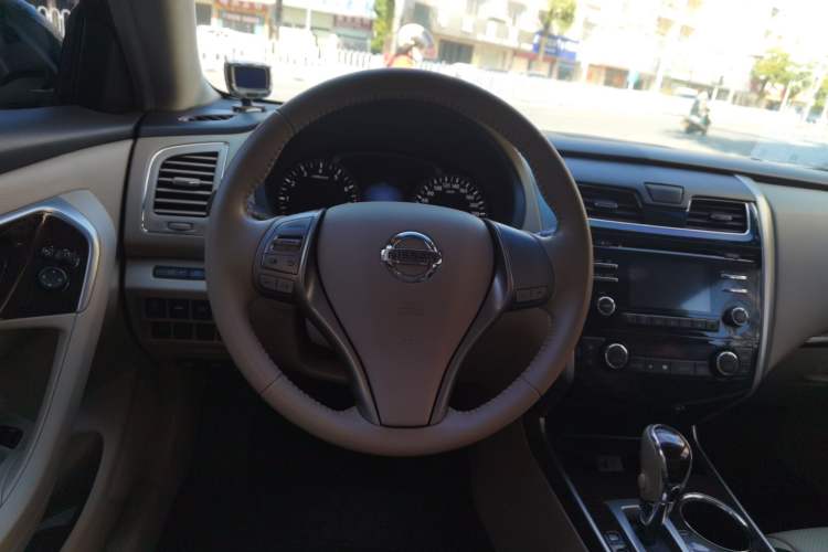 Used Nissan Teana 2013 2.0L XL Comfort Edition Steering Wheel