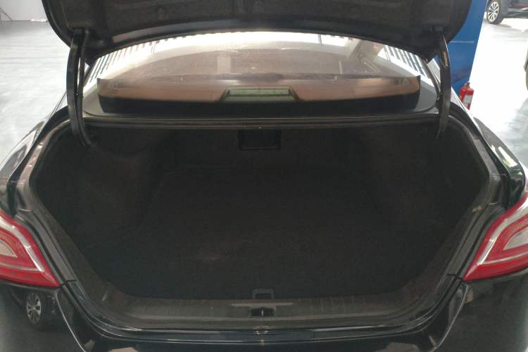 Used Nissan Teana 2013 2.0L XL Comfort Edition Trunk