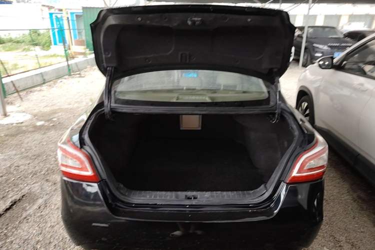 Used Nissan Teana 2013 2.0L XL Comfort Edition Trunk