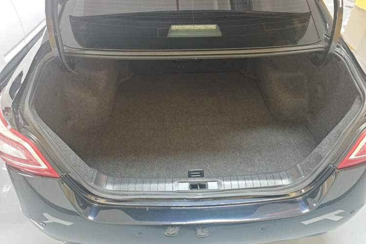 Used Nissan Teana 2013 2.0L XL Comfort Edition Trunk