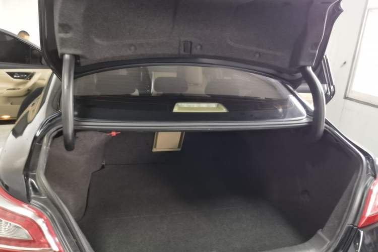 Used Nissan Teana 2013 2.0L XL Comfort Edition Trunk