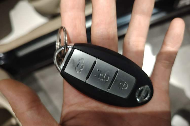 Used Nissan Teana 2013 2.0L XL Comfort Edition Vehicle Key
