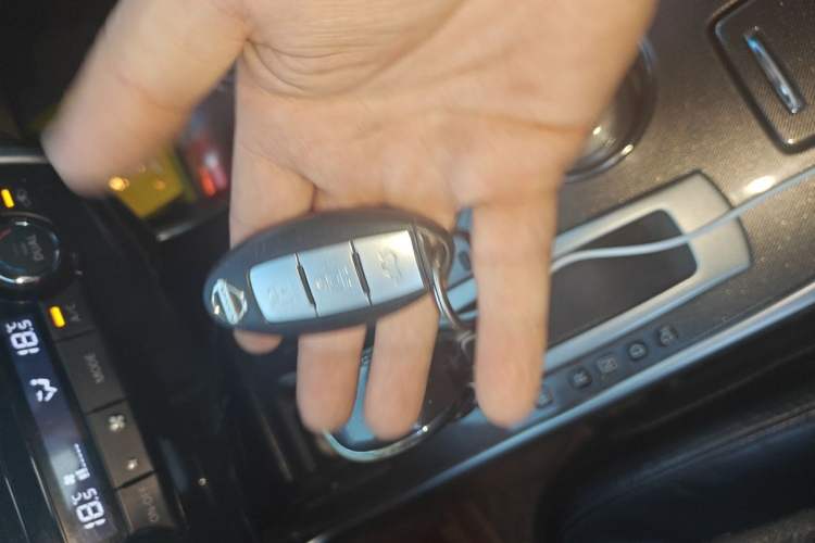 Used Nissan Teana 2013 2.0L XL Comfort Edition Vehicle Key