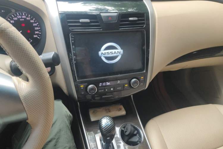 Used Nissan Teana 2013 2.0L XE Fashion Edition Audio And AC Panel