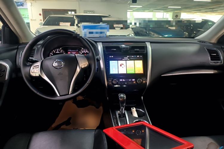 Used Nissan Teana 2013 2.0L XL Comfort Edition Center Console