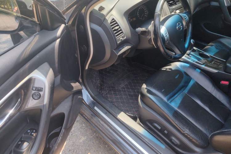 Used Nissan Teana 2013 2.5L XL Leading Edition Driver Seat