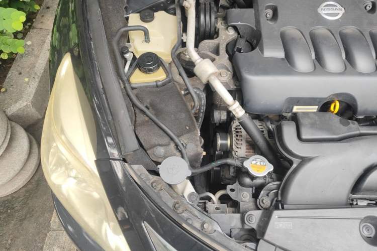 Used Nissan Teana 2013 2.0L XE Fashion Edition Engine Bay Right