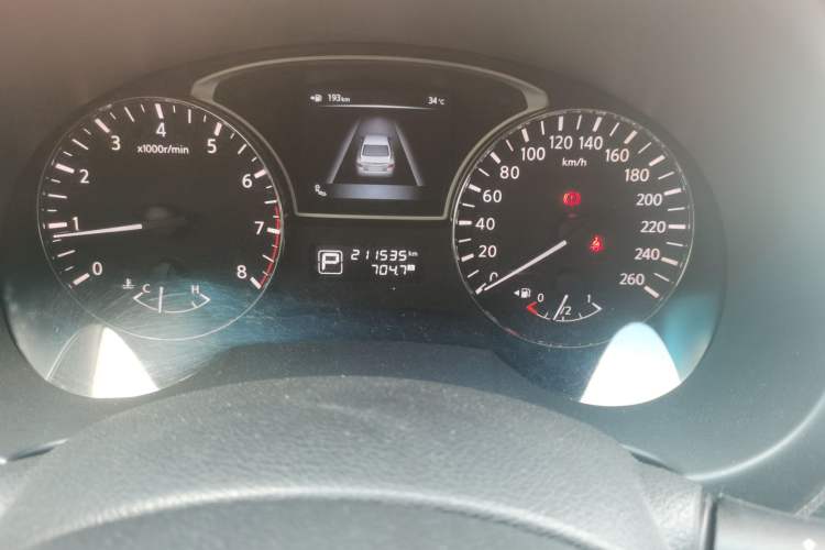 Used Nissan Teana 2013 2.5L XL-NAVI Tech Smart Enjoyment Edition Odometer Close Up
