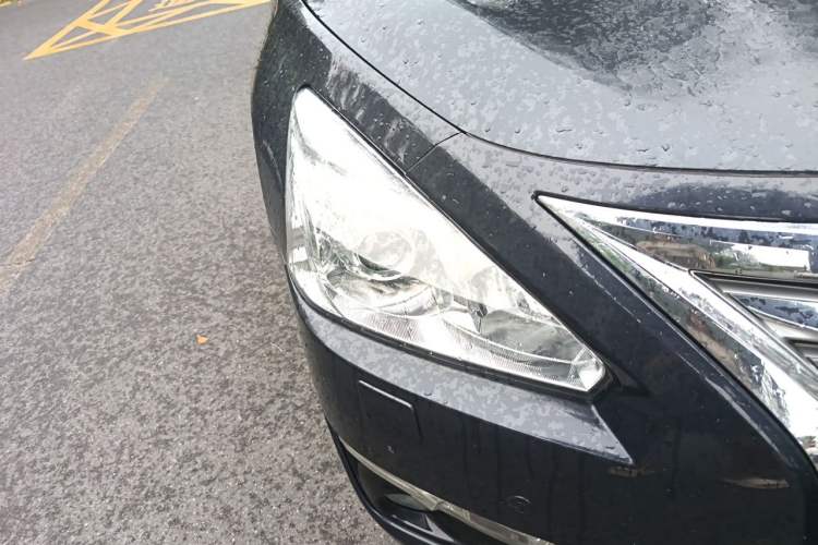 Used Nissan Teana 2013 2.5L XL Leading Edition Right Front Headlight