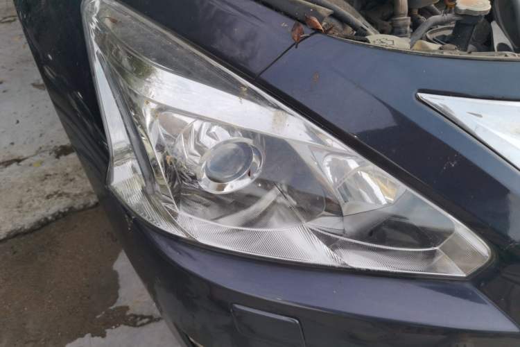 Used Nissan Teana 2013 2.5L XL Leading Edition Right Front Headlight