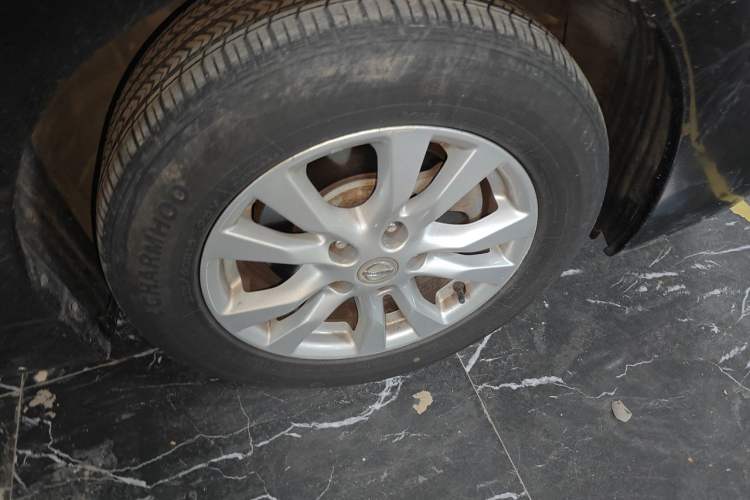 Used Nissan Teana 2013 2.0L XL Comfort Edition Right Front Wheel Hub