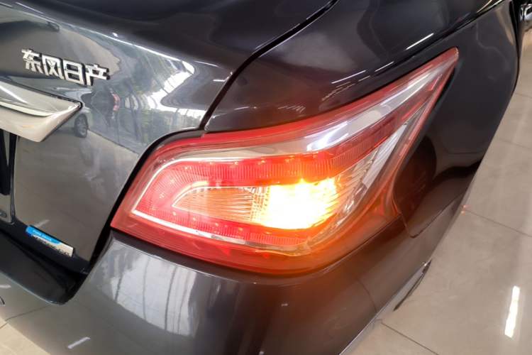 Used Nissan Teana 2013 2.0L XL Comfort Edition Right Rear Taillight