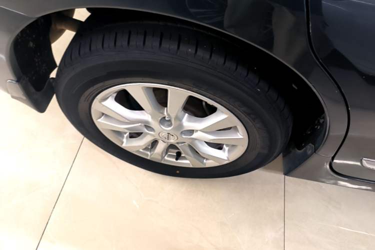 Used Nissan Teana 2013 2.0L XL Comfort Edition Right Rear Wheel Hub