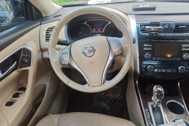 Used Nissan Teana 2013 2.0L XL Comfort Edition Steering Wheel