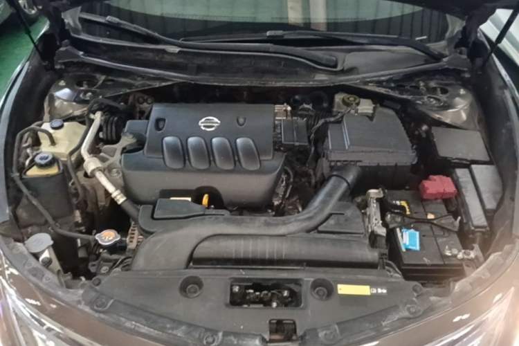 Used Nissan Teana 2013 2.0L XL Comfort Edition Engine Bay
