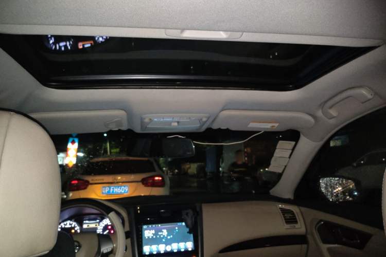 Used Nissan Teana 2013 2.0L XL Comfort Edition Headliner