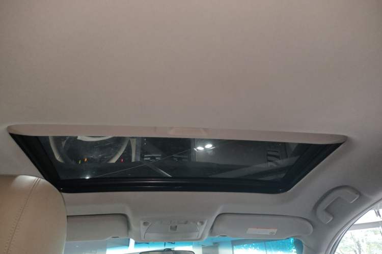 Used Nissan Teana 2013 2.0L XE Fashion Edition Headliner
