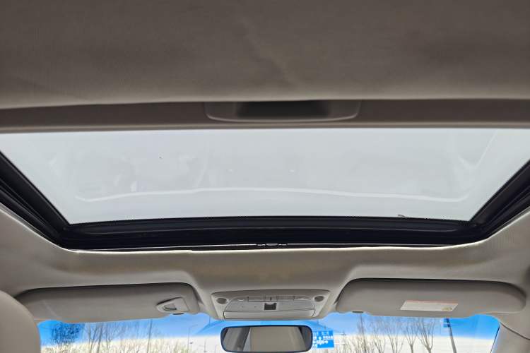 Used Nissan Teana 2013 2.0L XL Comfort Edition Headliner