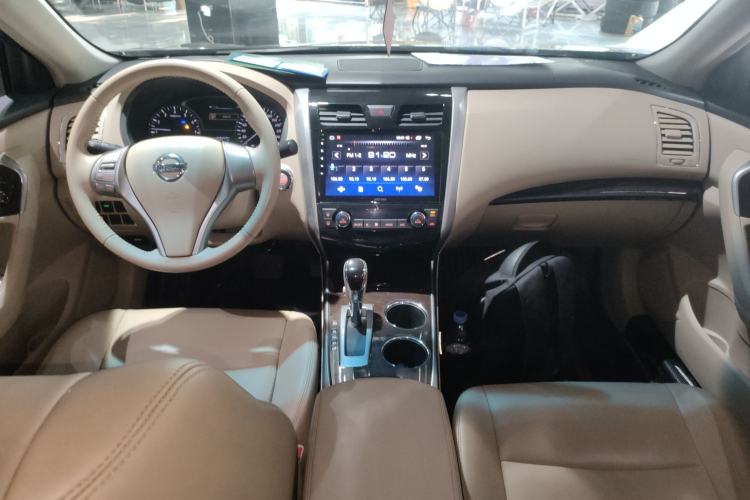 Used Nissan Teana 2013 2.0L XE Fashion Edition Interior 2