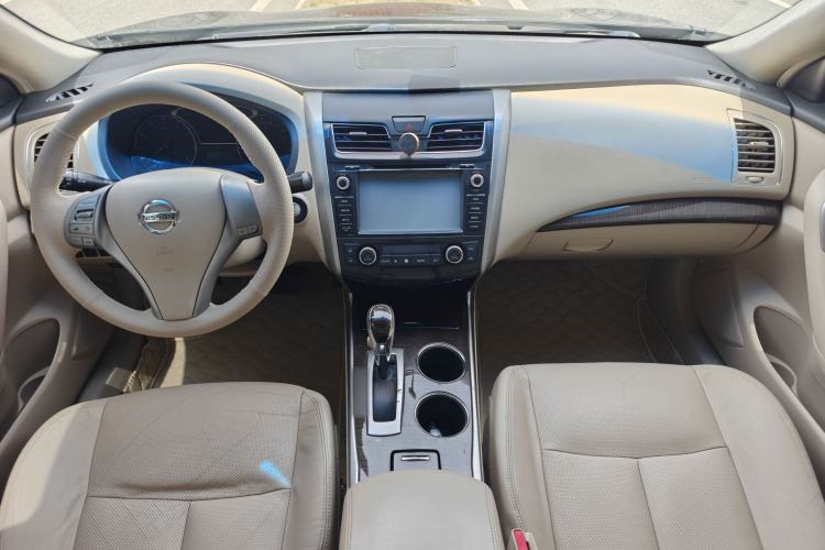 Used Nissan Teana 2013 2.0L XL Comfort Edition Interior 3