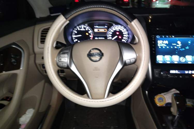 Used Nissan Teana 2013 2.0L XL Comfort Edition Steering Wheel