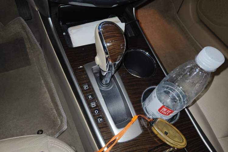 Used Nissan Teana 2013 2.0L XL Comfort Edition Gear Lever